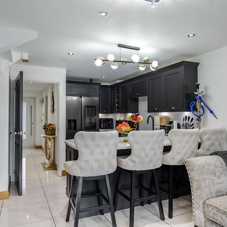 Luxurious 4 Bedroom House Liverpool Exterior foto